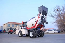 Mobile concrete mixer